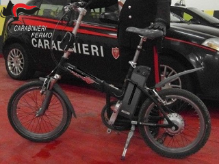 Pedaso - Ruba e-bike da mille euro, denunciato 56enne